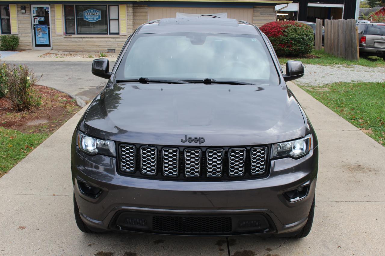 Jeep Grand Cherokee Laredo 4WD 2019