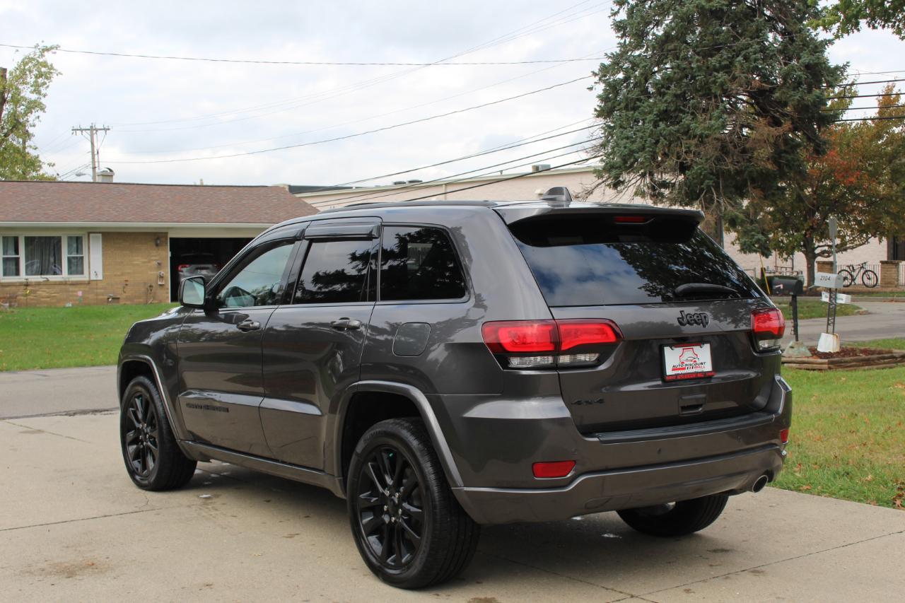 Jeep Grand Cherokee Laredo 4WD 2019