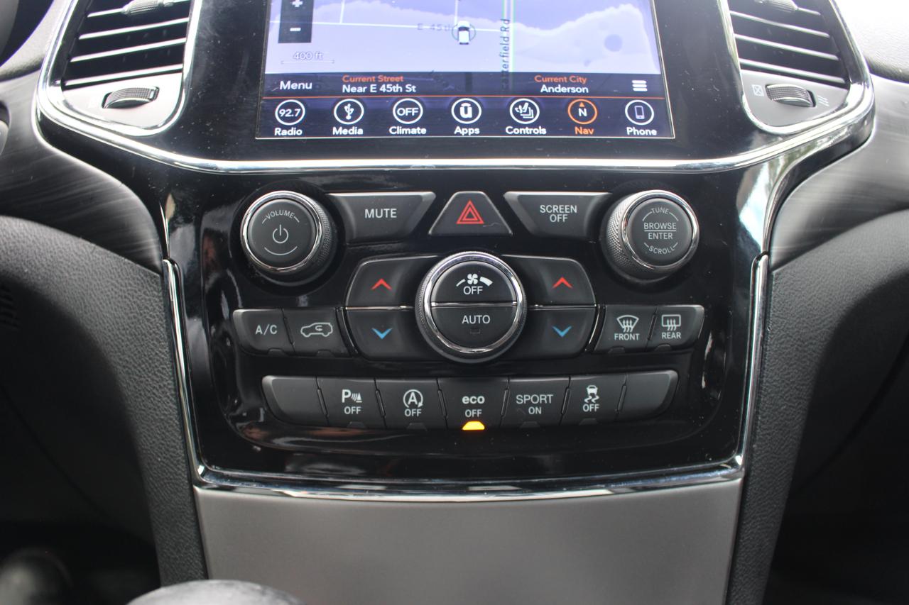 Jeep Grand Cherokee Laredo 4WD 2019