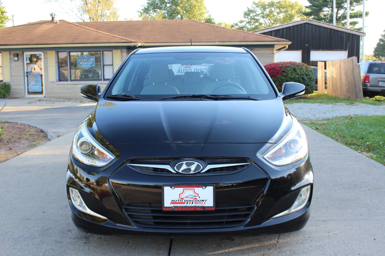 Hyundai Accent SE Hatchback Auto 2014