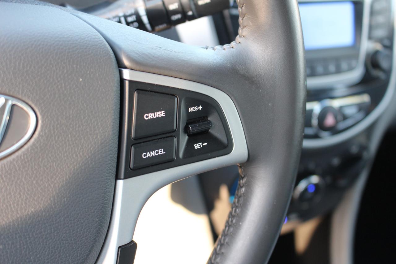 Hyundai Accent SE Hatchback Auto 2014