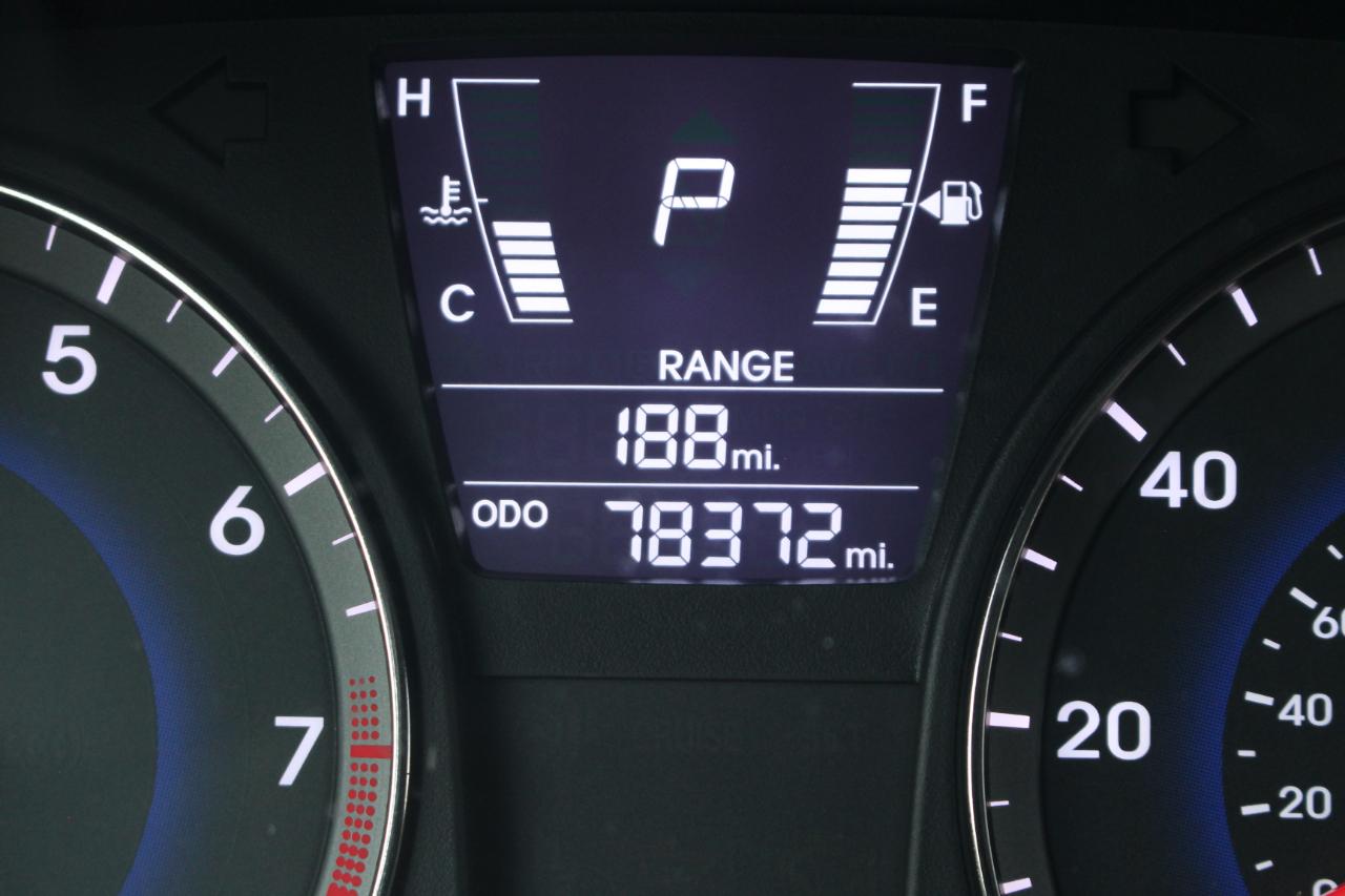 Hyundai Accent SE Hatchback Auto 2014