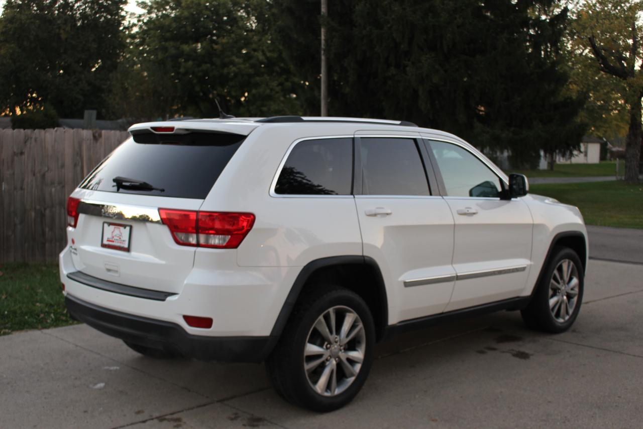 Jeep Grand Cherokee Laredo 4WD 2013