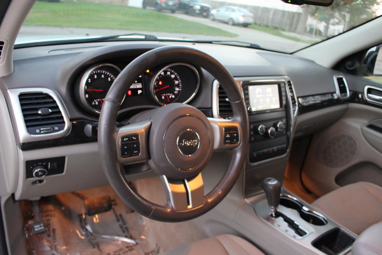 Jeep Grand Cherokee Laredo 4WD 2013