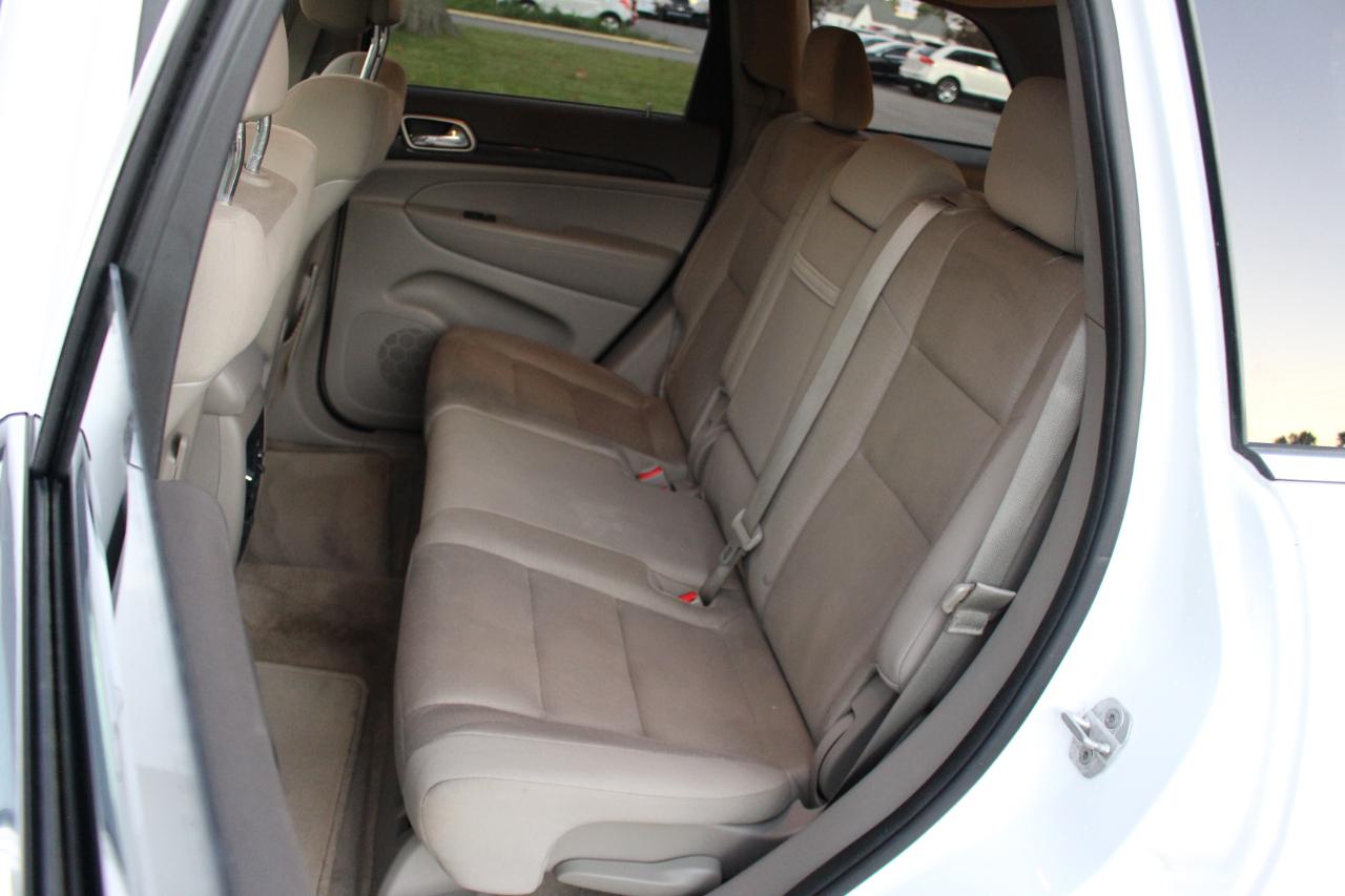 Jeep Grand Cherokee Laredo 4WD 2013