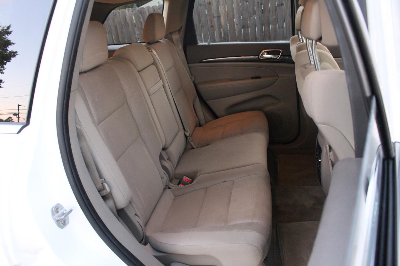 Jeep Grand Cherokee Laredo 4WD 2013