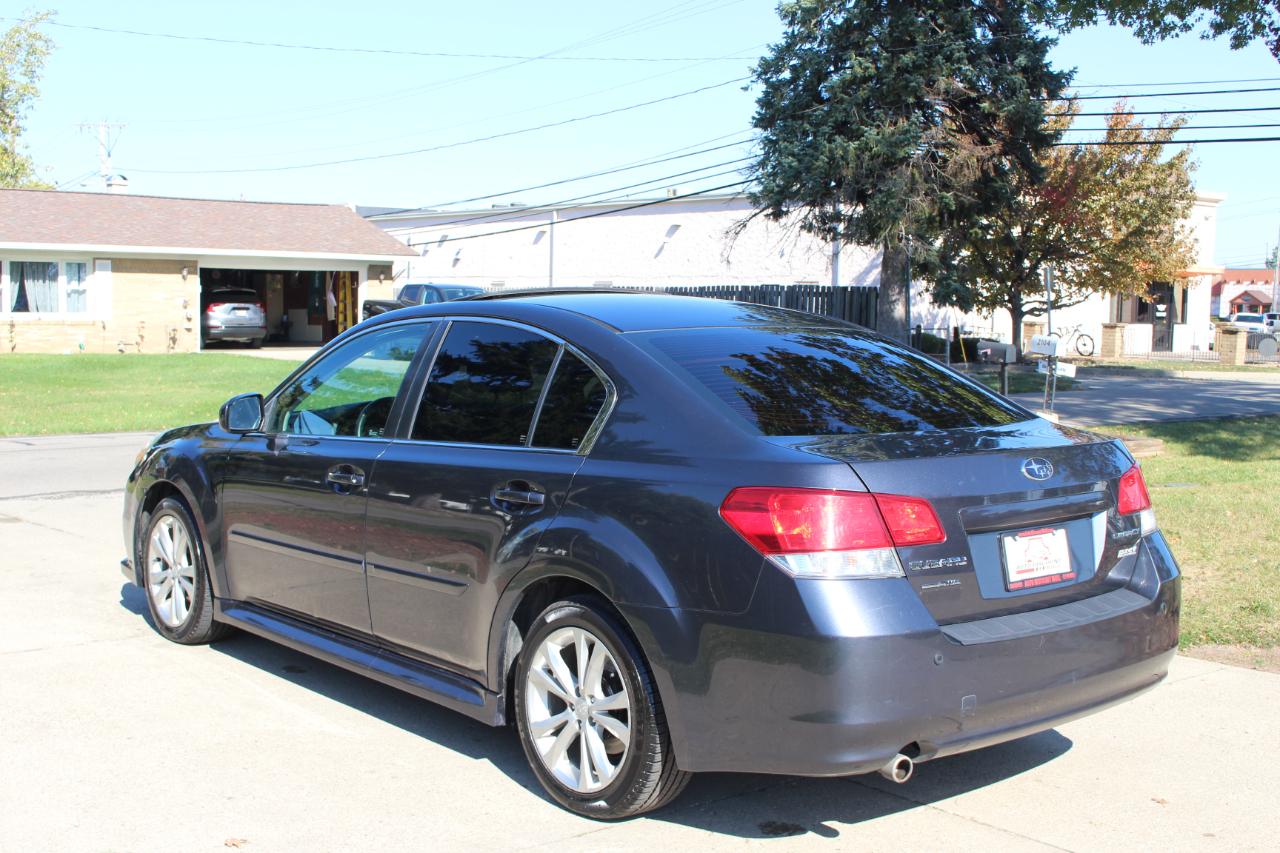 Subaru Legacy 2.5i Premium 2013