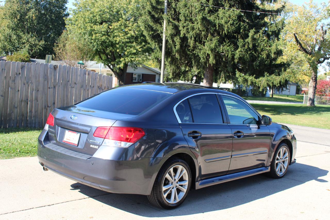 Subaru Legacy 2.5i Premium 2013