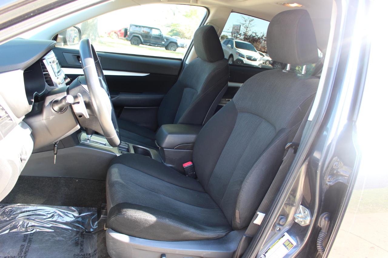 Subaru Legacy 2.5i Premium 2013