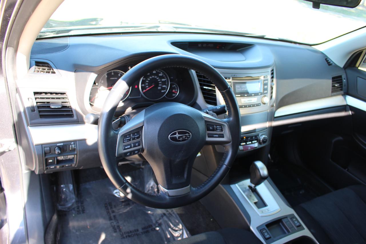 Subaru Legacy 2.5i Premium 2013