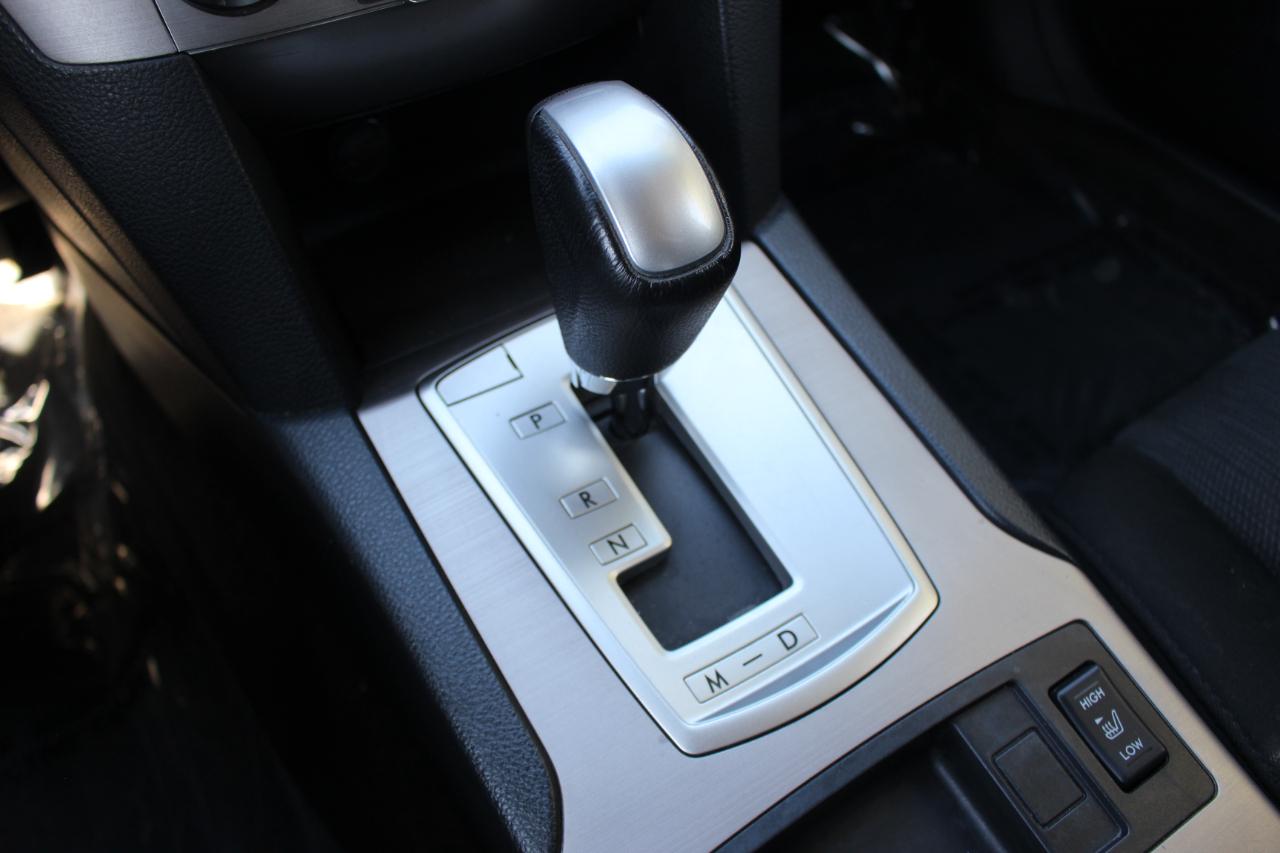 Subaru Legacy 2.5i Premium 2013