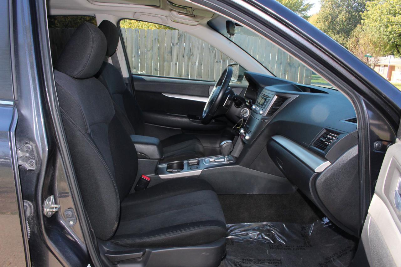 Subaru Legacy 2.5i Premium 2013
