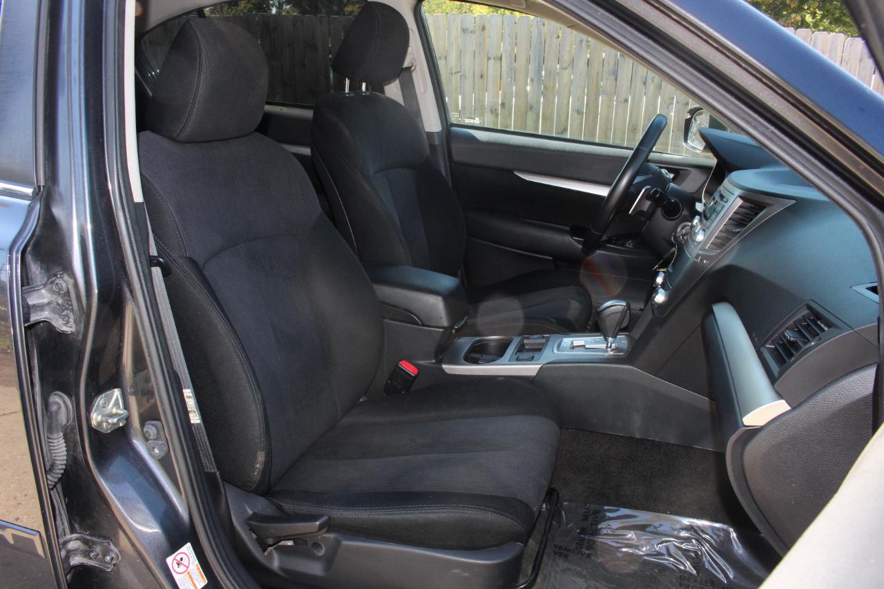 Subaru Legacy 2.5i Premium 2013