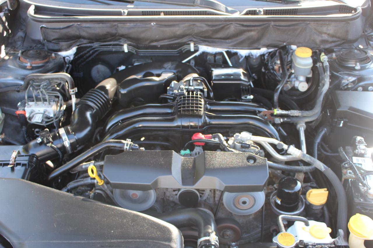Subaru Legacy 2.5i Premium 2013