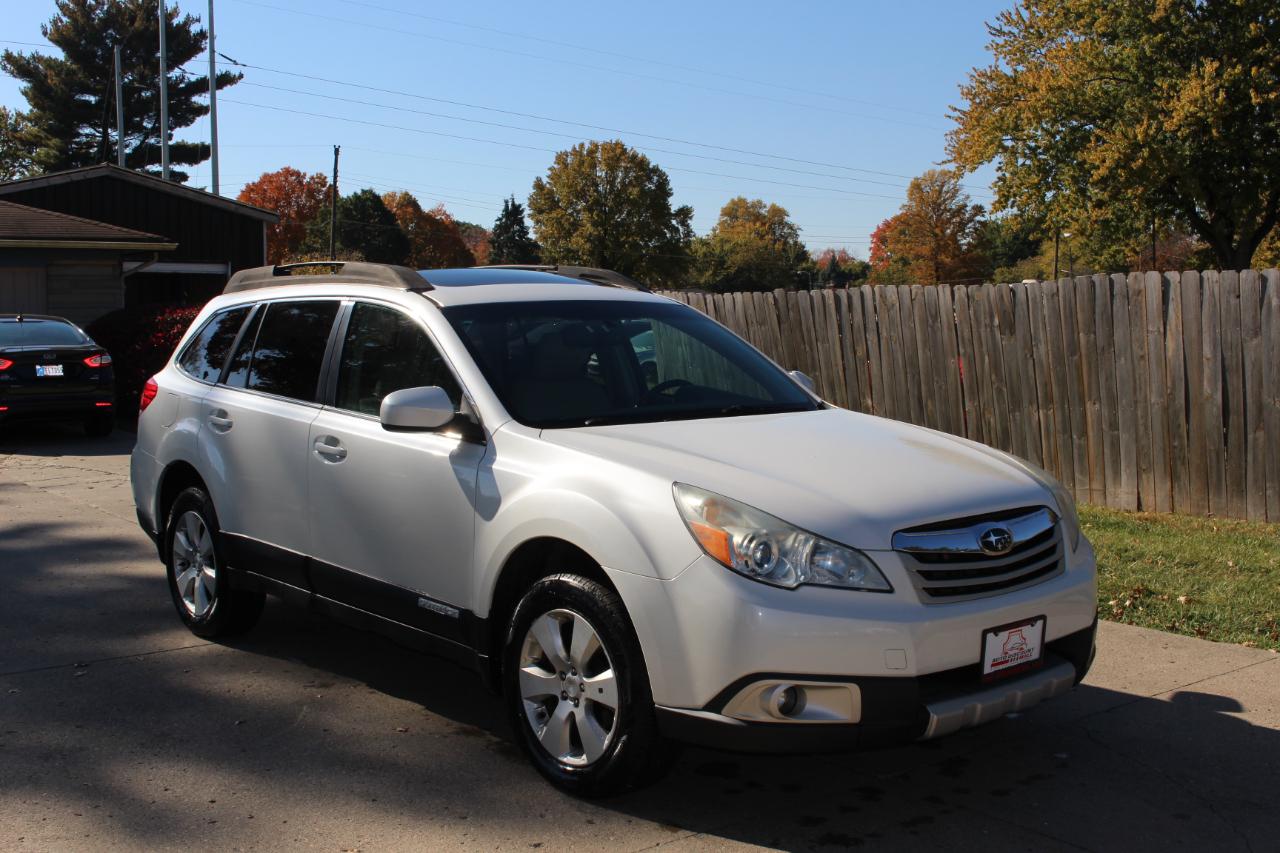 Subaru Outback 2.5i Limited 2011