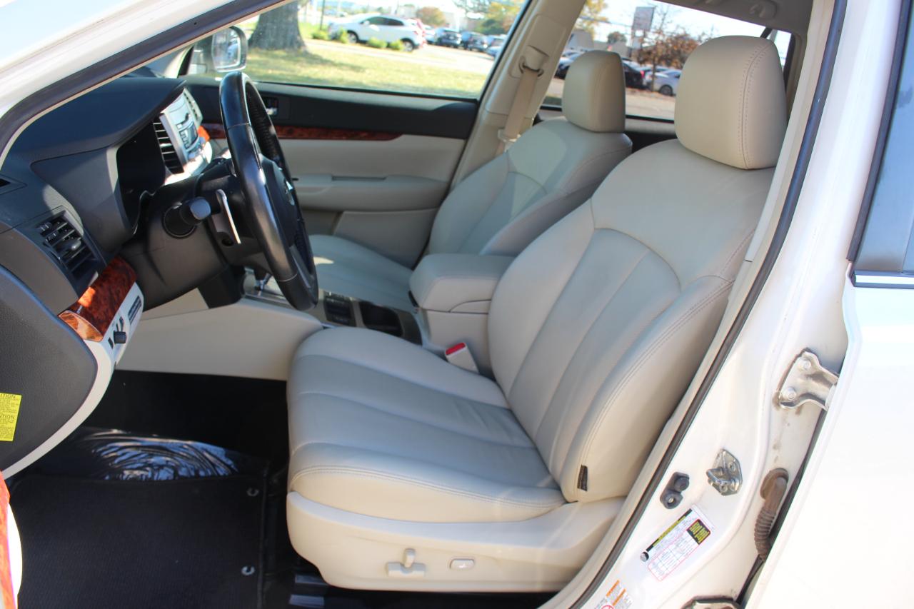 Subaru Outback 2.5i Limited 2011