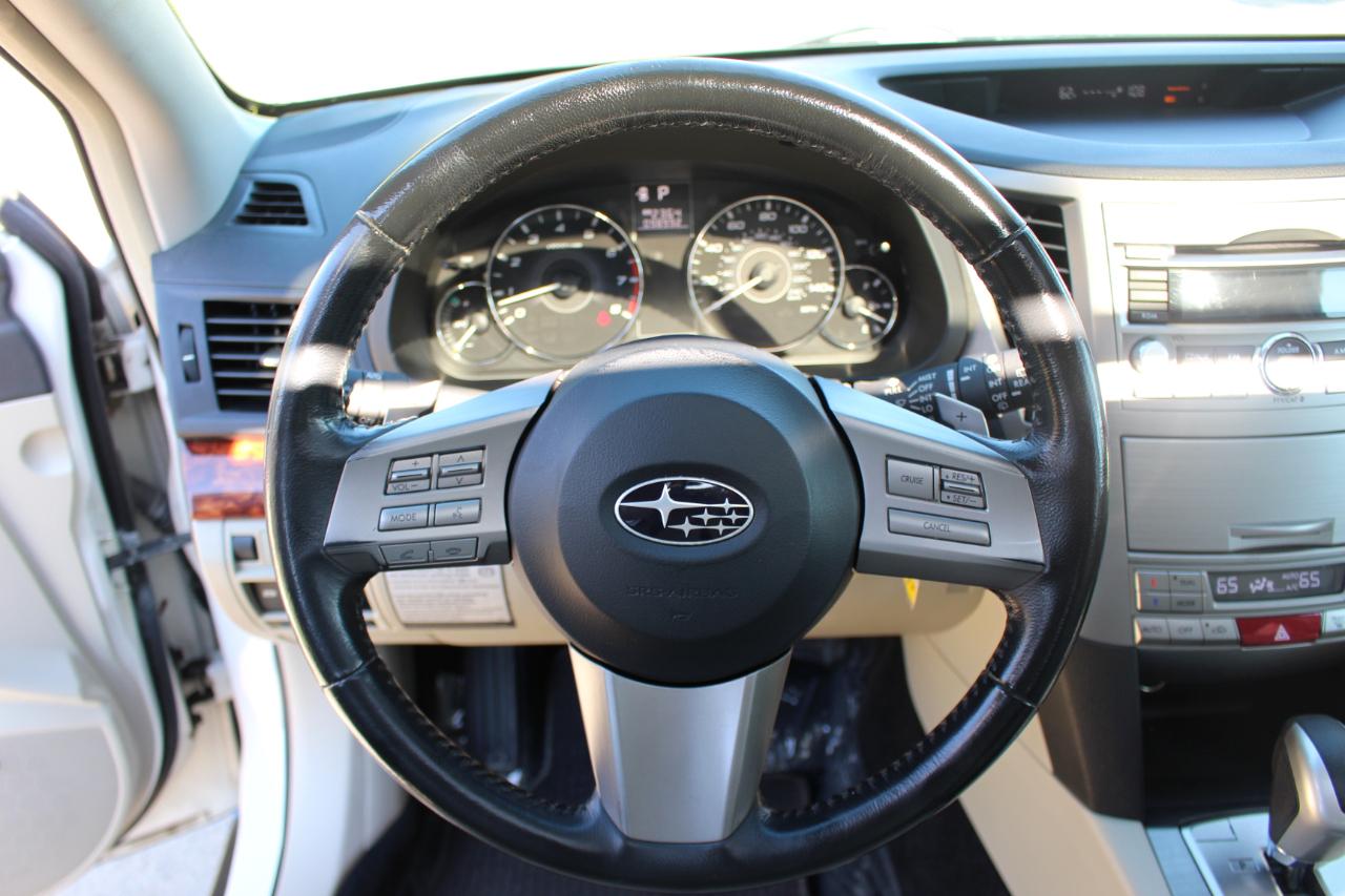 Subaru Outback 2.5i Limited 2011