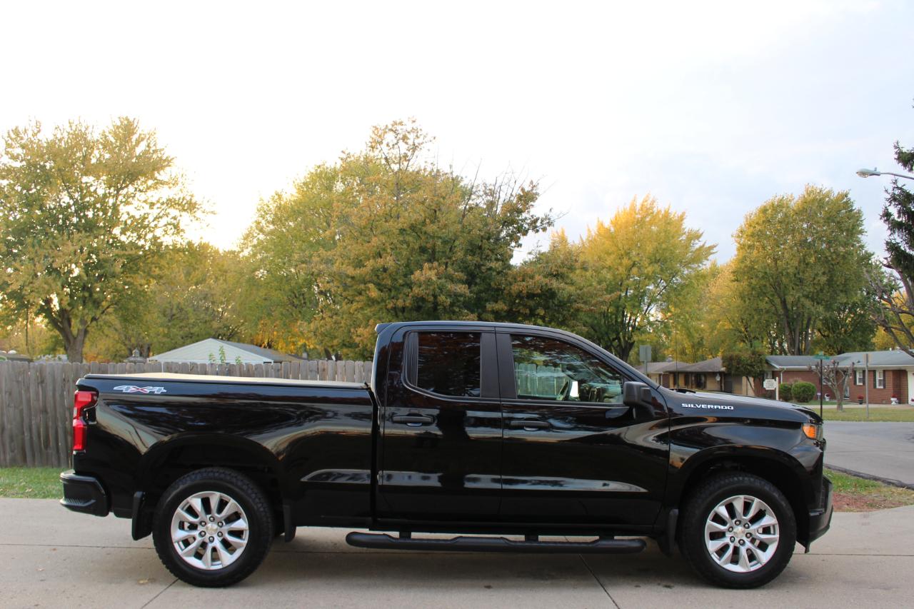 Chevrolet Silverado 1500 Custom Double Cab 4WD 2020