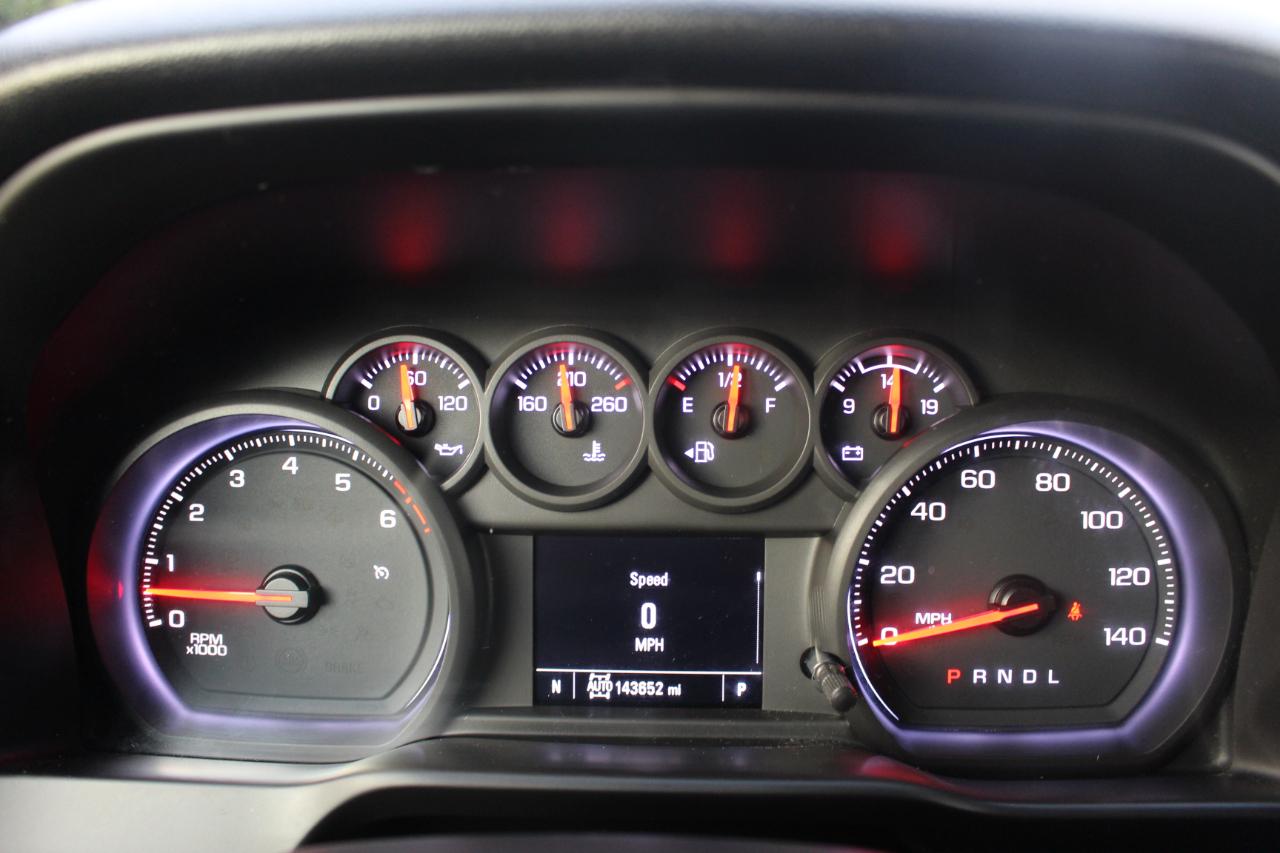 Chevrolet Silverado 1500 Custom Double Cab 4WD 2020