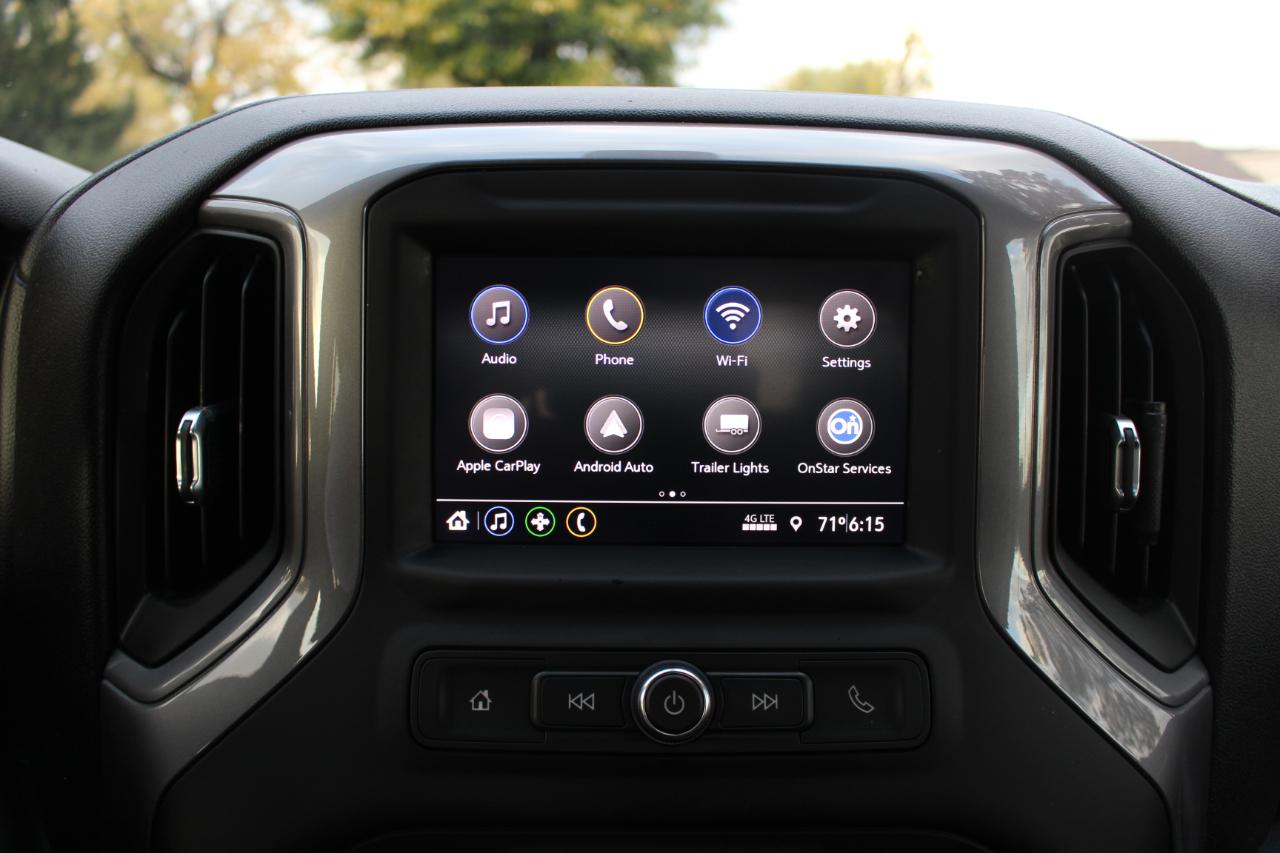 Chevrolet Silverado 1500 Custom Double Cab 4WD 2020