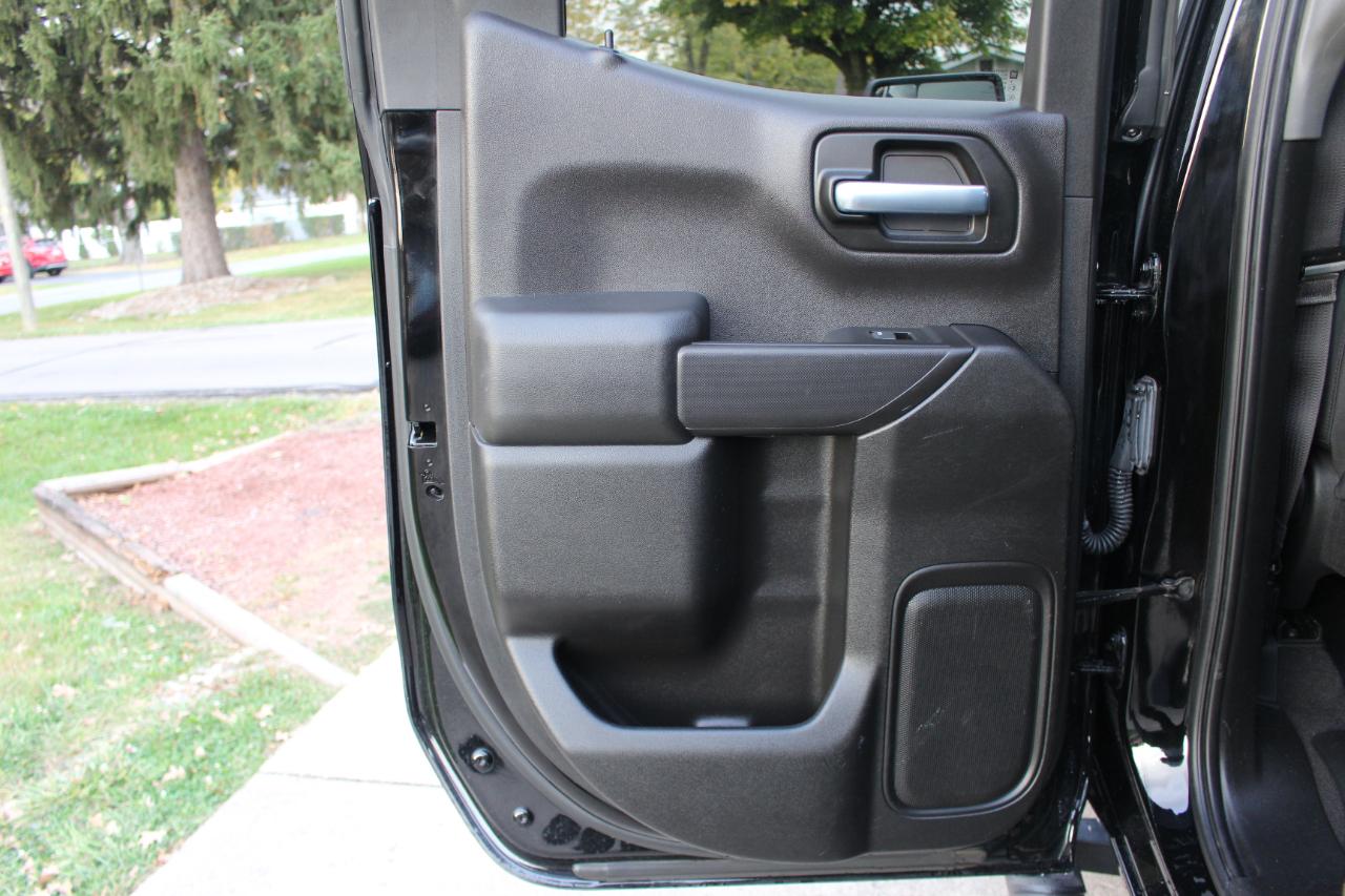 Chevrolet Silverado 1500 Custom Double Cab 4WD 2020