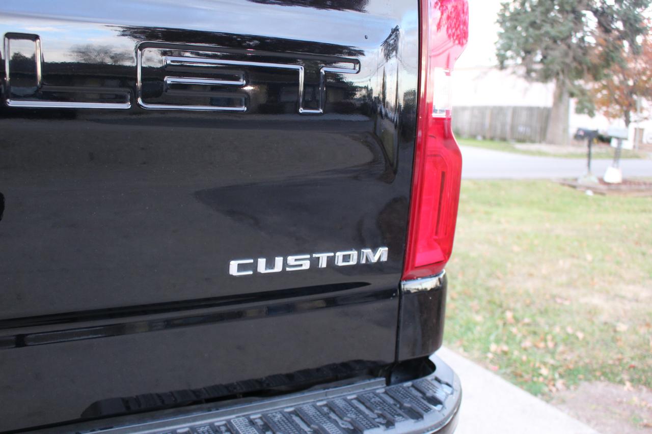 Chevrolet Silverado 1500 Custom Double Cab 4WD 2020