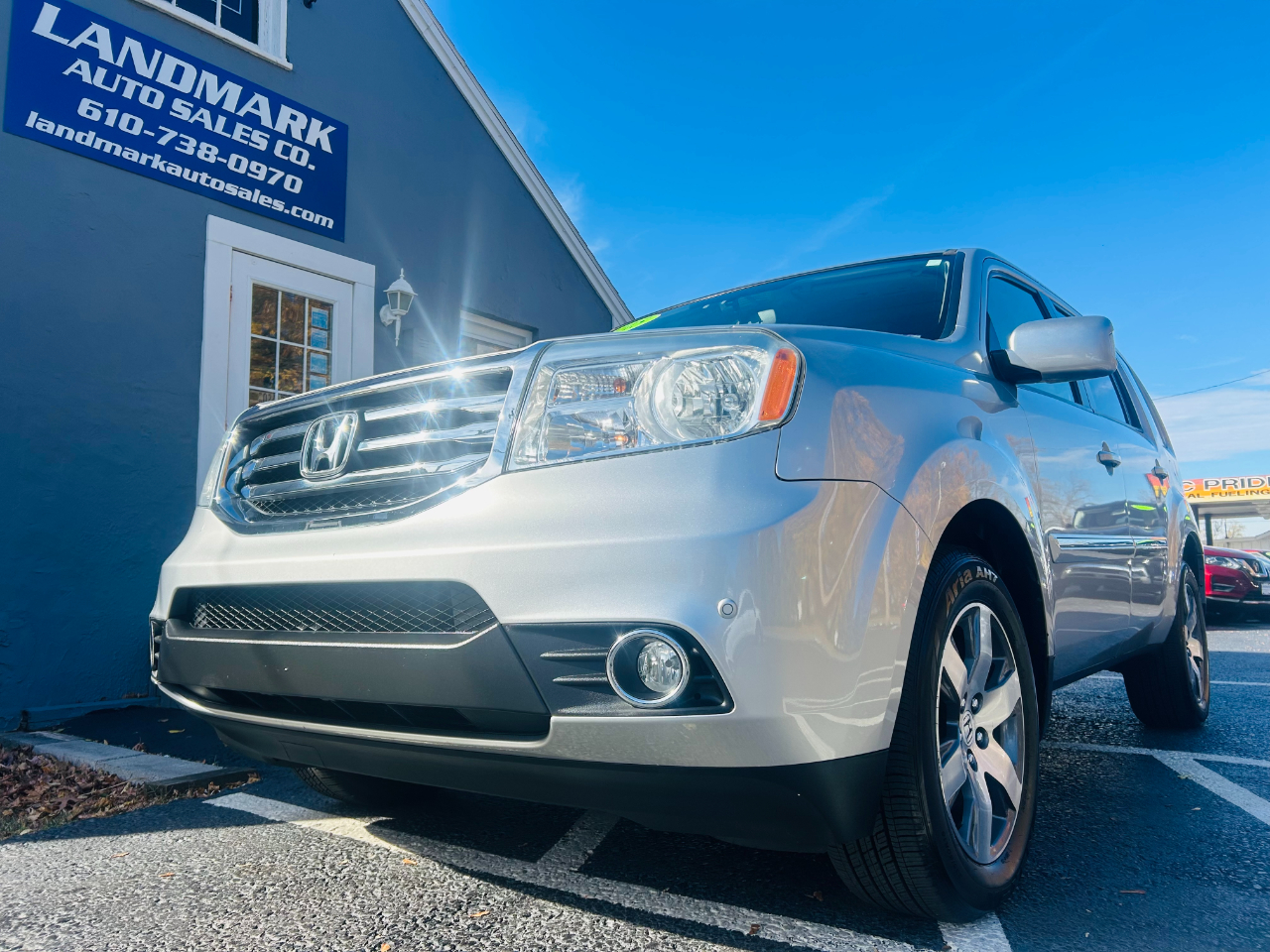 2015 Honda Pilot Touring photo 2