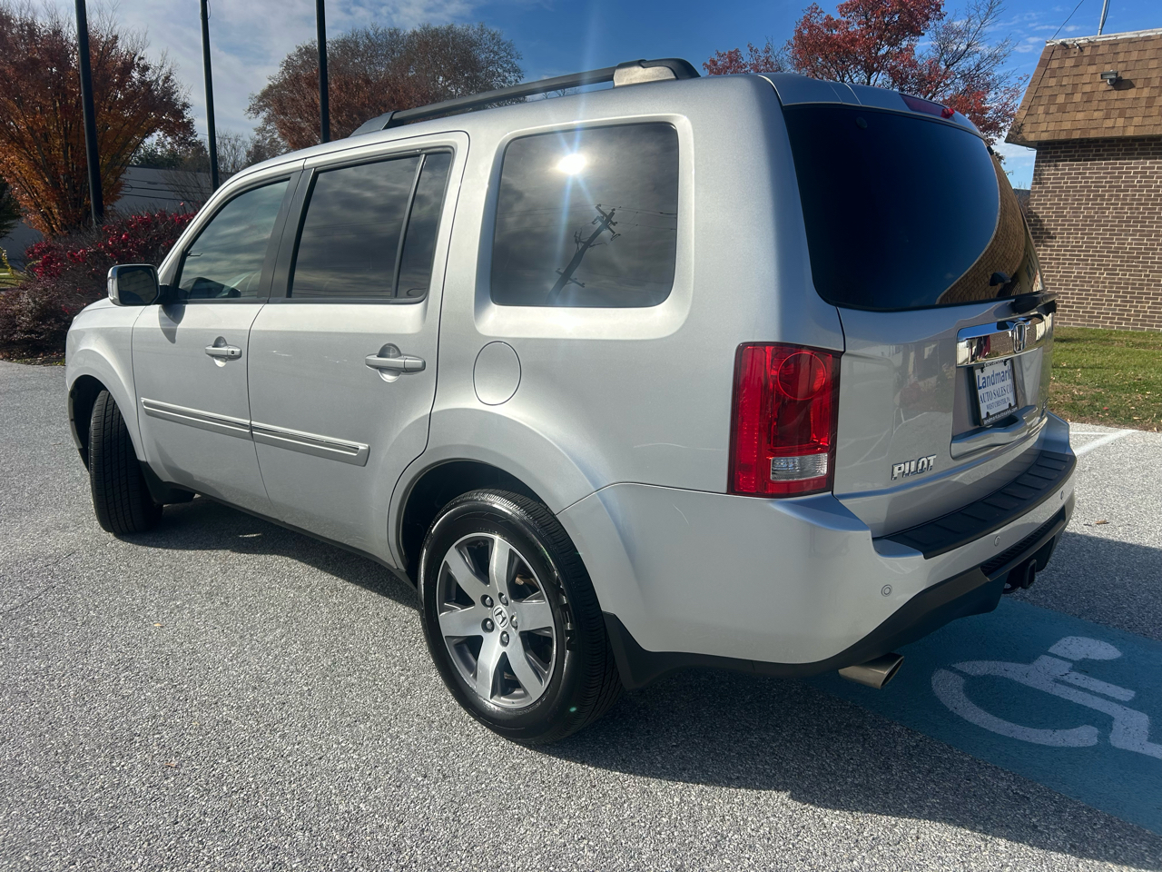 2015 Honda Pilot Touring photo 4