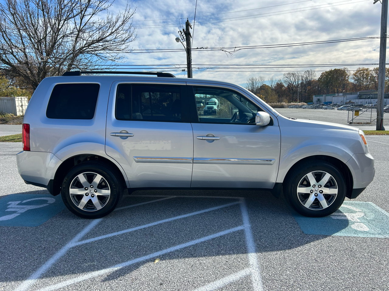 Honda Pilot 4WD 4dr Touring w/RES & Navi 2015