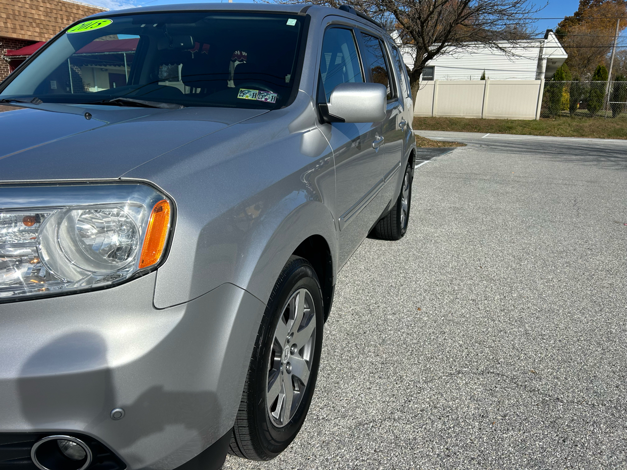 Honda Pilot 4WD 4dr Touring w/RES & Navi 2015
