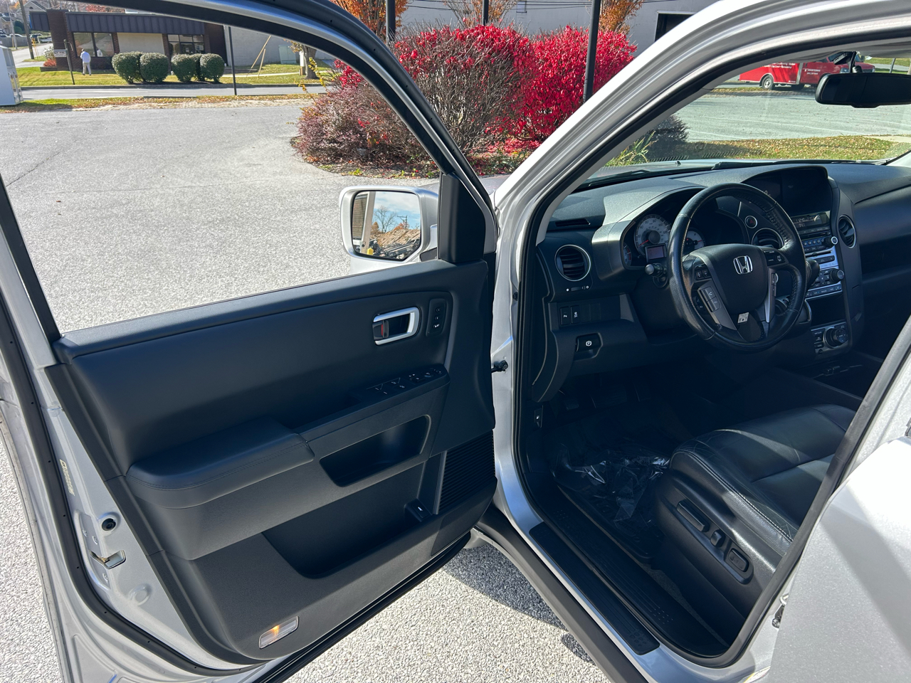 Honda Pilot 4WD 4dr Touring w/RES & Navi 2015