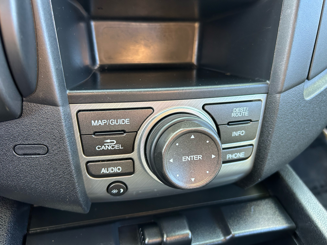 Honda Pilot 4WD 4dr Touring w/RES & Navi 2015