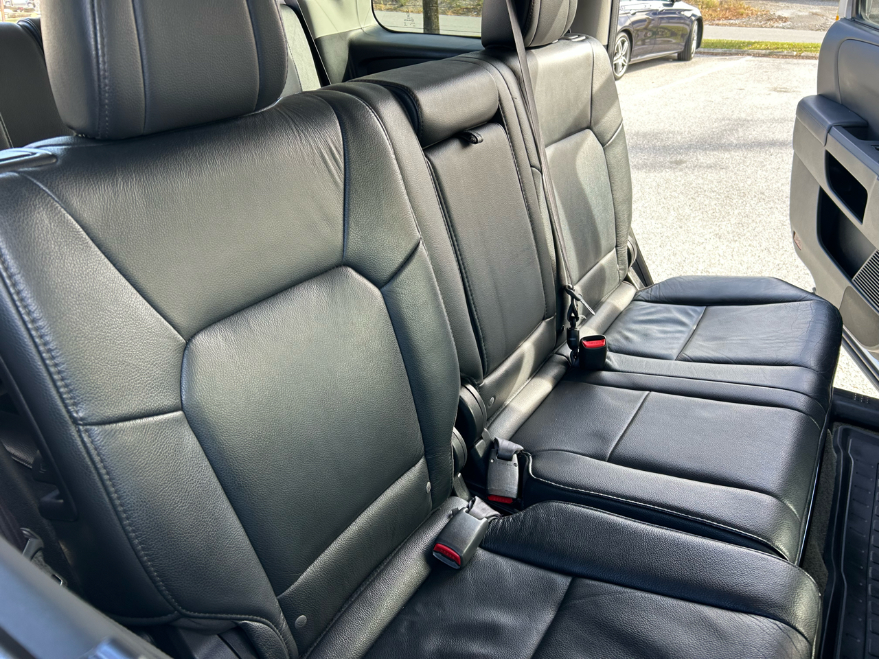 Honda Pilot 4WD 4dr Touring w/RES & Navi 2015