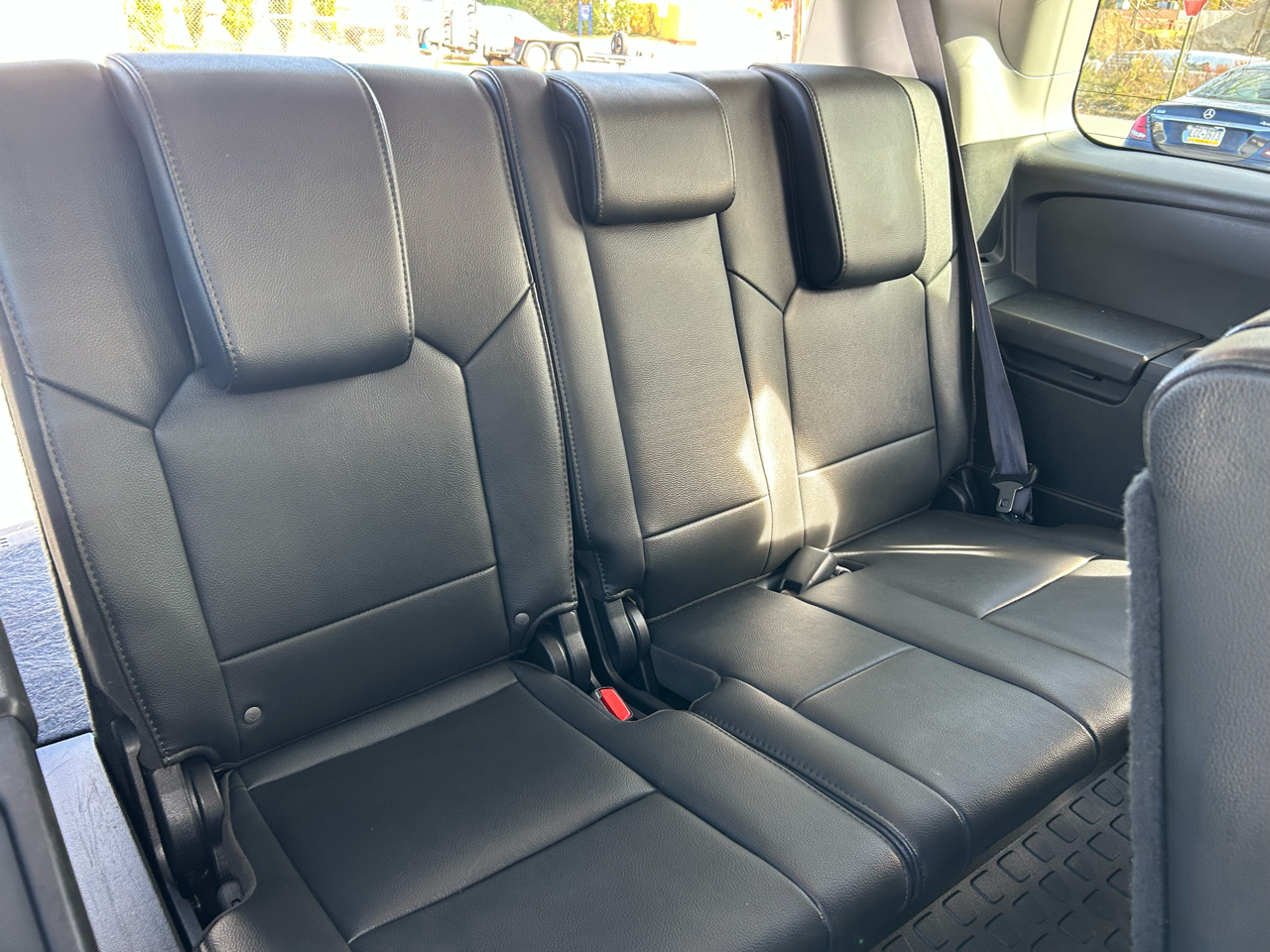 Honda Pilot 4WD 4dr Touring w/RES & Navi 2015