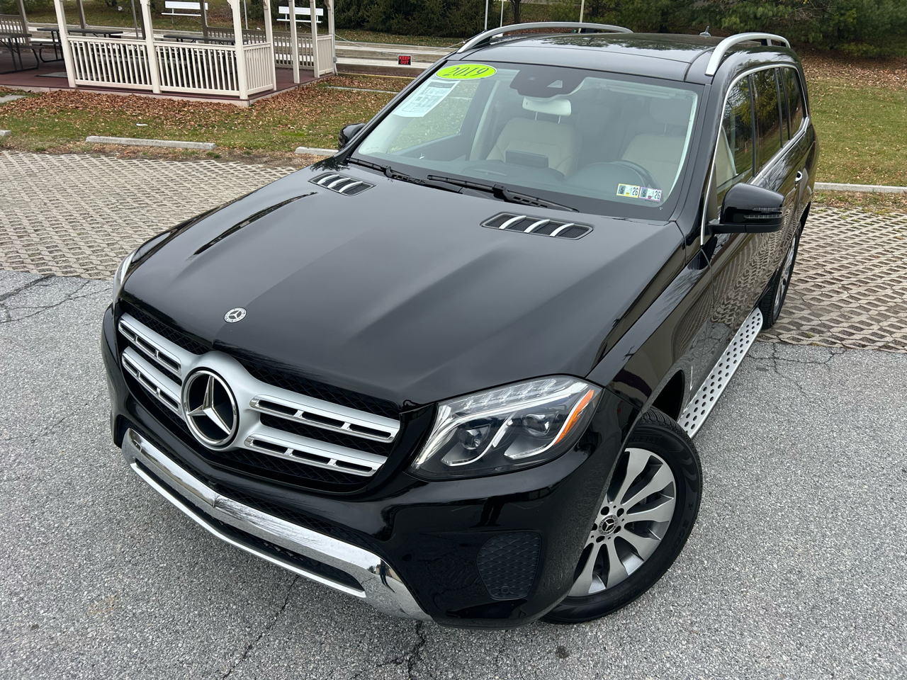 2019 Mercedes Benz GLS 450 4MATIC photo 3