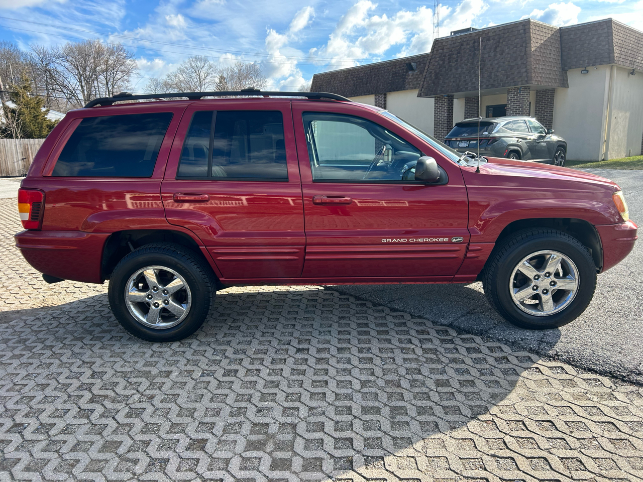 Jeep Grand Cherokee 4dr Overland 4WD 2003