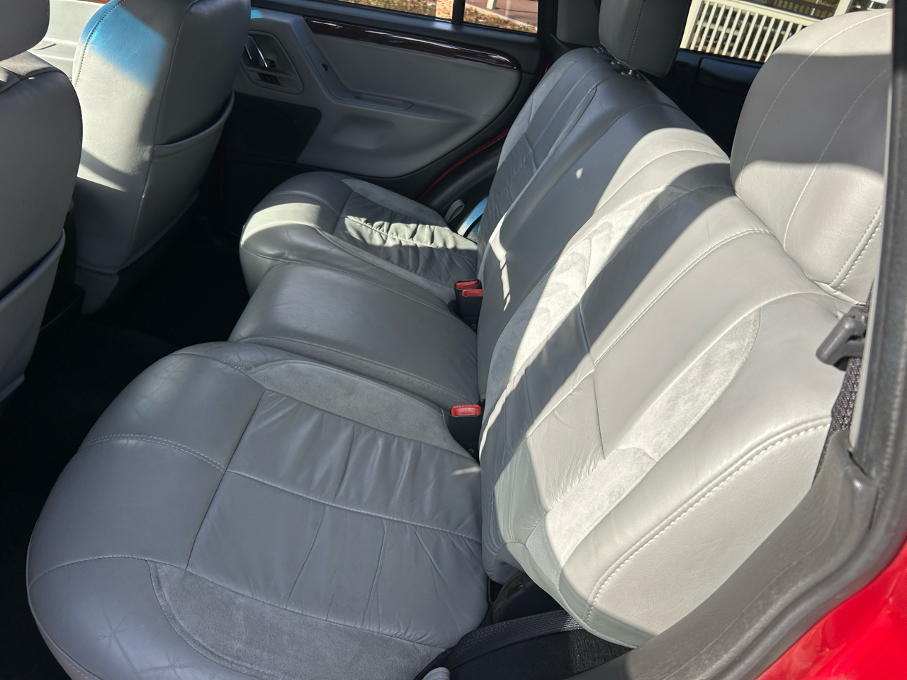 Jeep Grand Cherokee 4dr Overland 4WD 2003