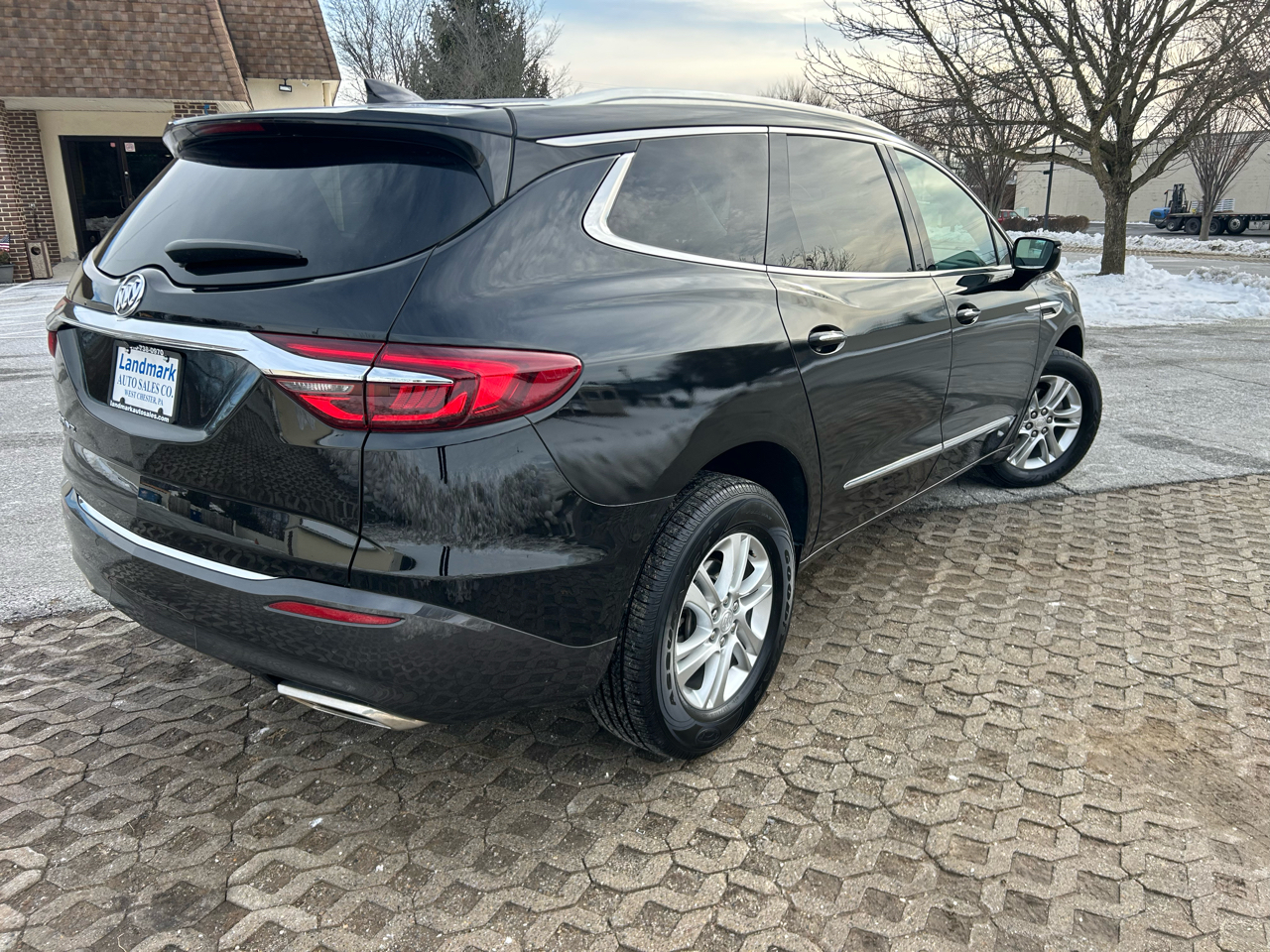 Buick Enclave AWD 4dr Essence 2020
