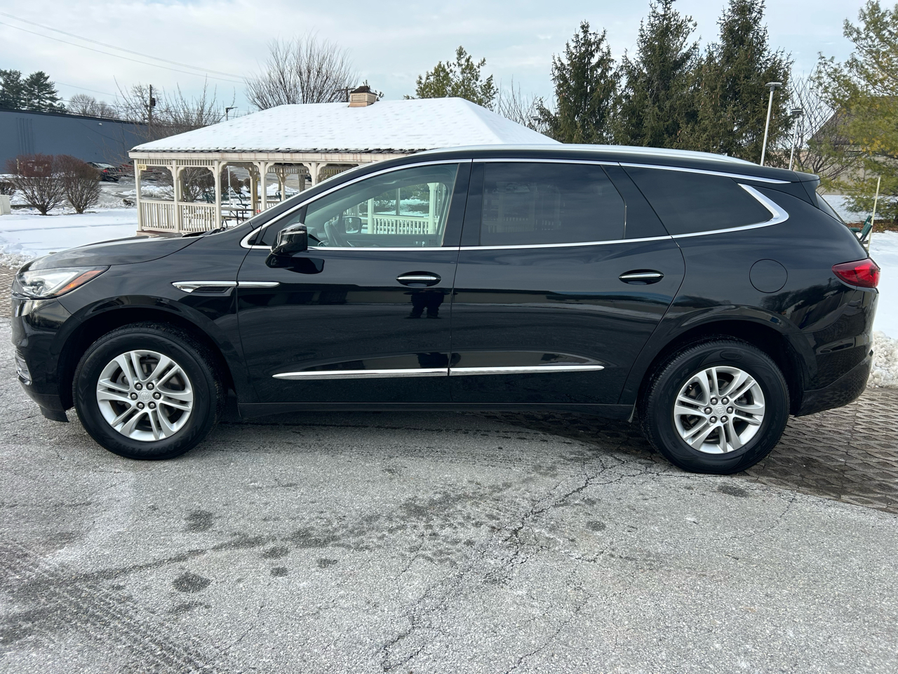Buick Enclave AWD 4dr Essence 2020