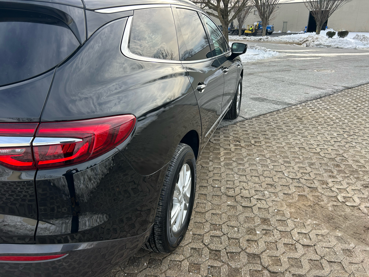 Buick Enclave AWD 4dr Essence 2020