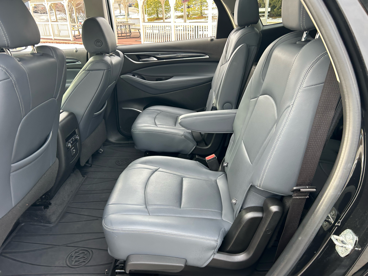 Buick Enclave AWD 4dr Essence 2020