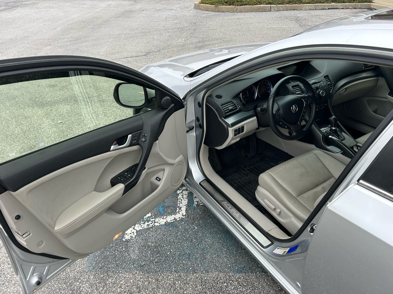 Acura TSX 4dr Sdn I4 Auto 2013