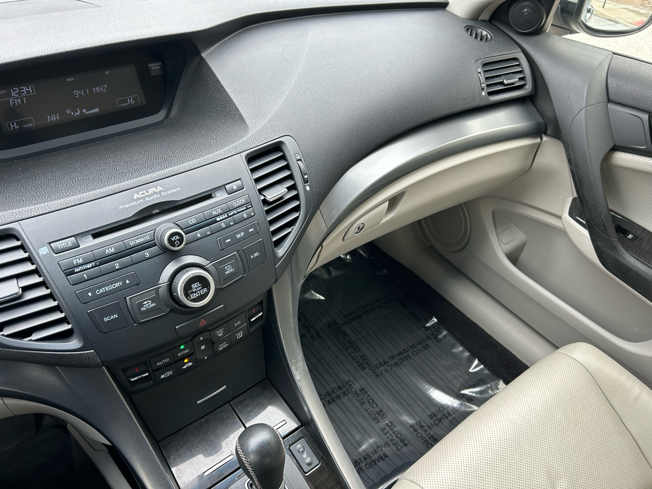 Acura TSX 4dr Sdn I4 Auto 2013