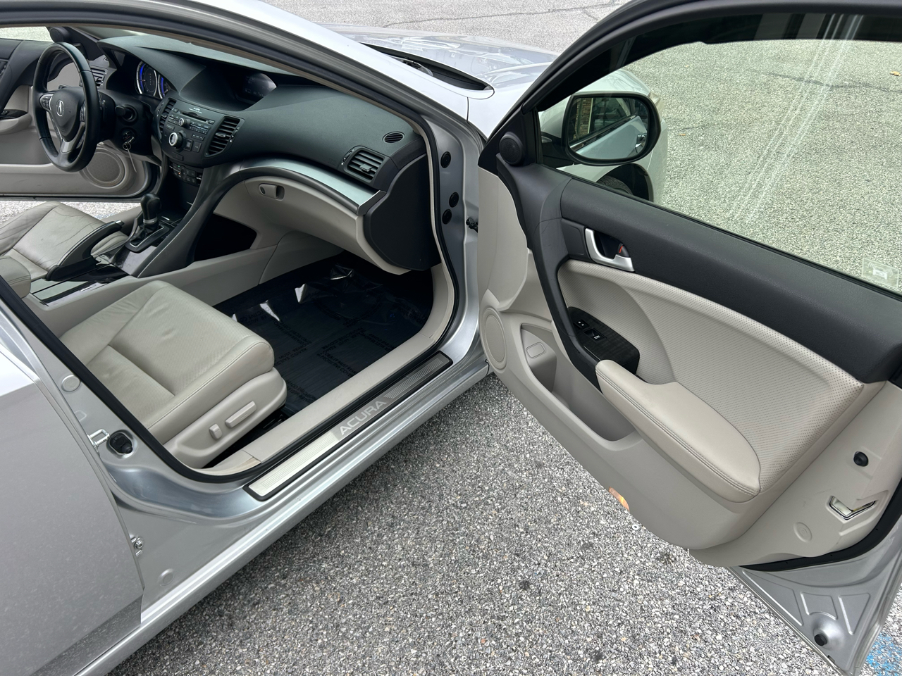 Acura TSX 4dr Sdn I4 Auto 2013