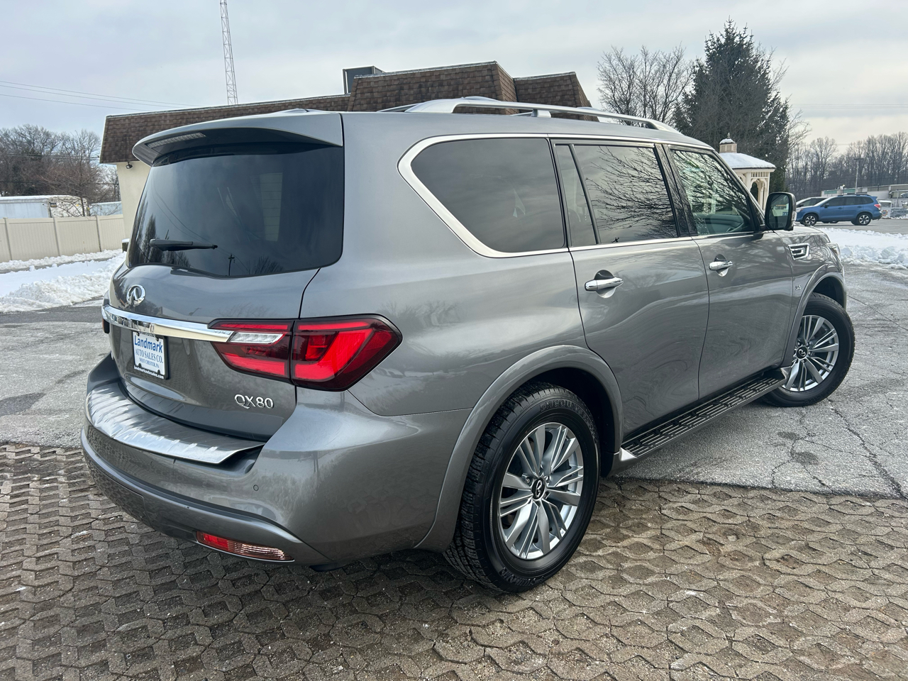 Infiniti QX80 LUXE AWD 2020