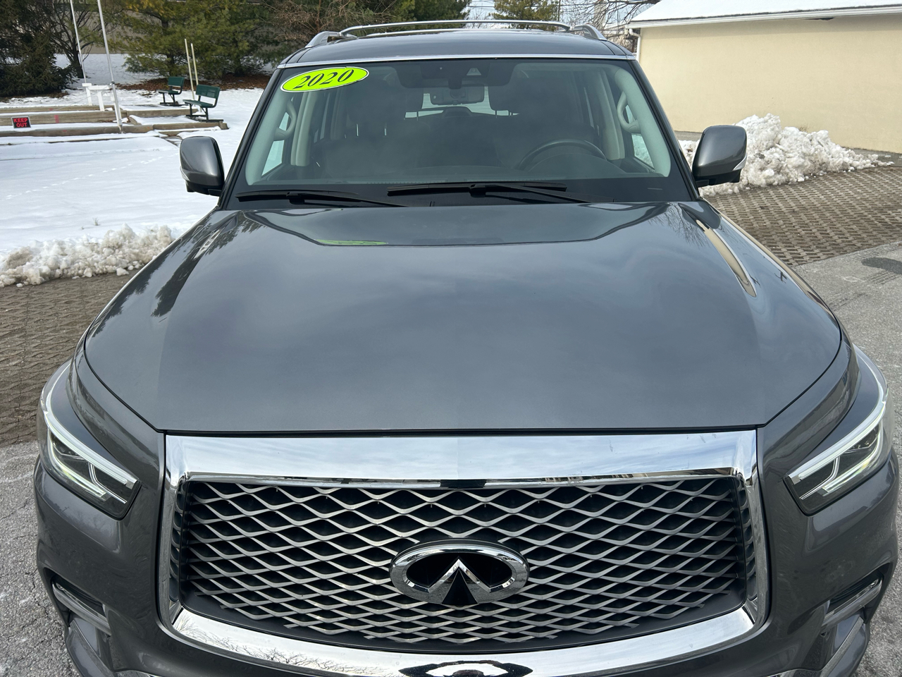 Infiniti QX80 LUXE AWD 2020