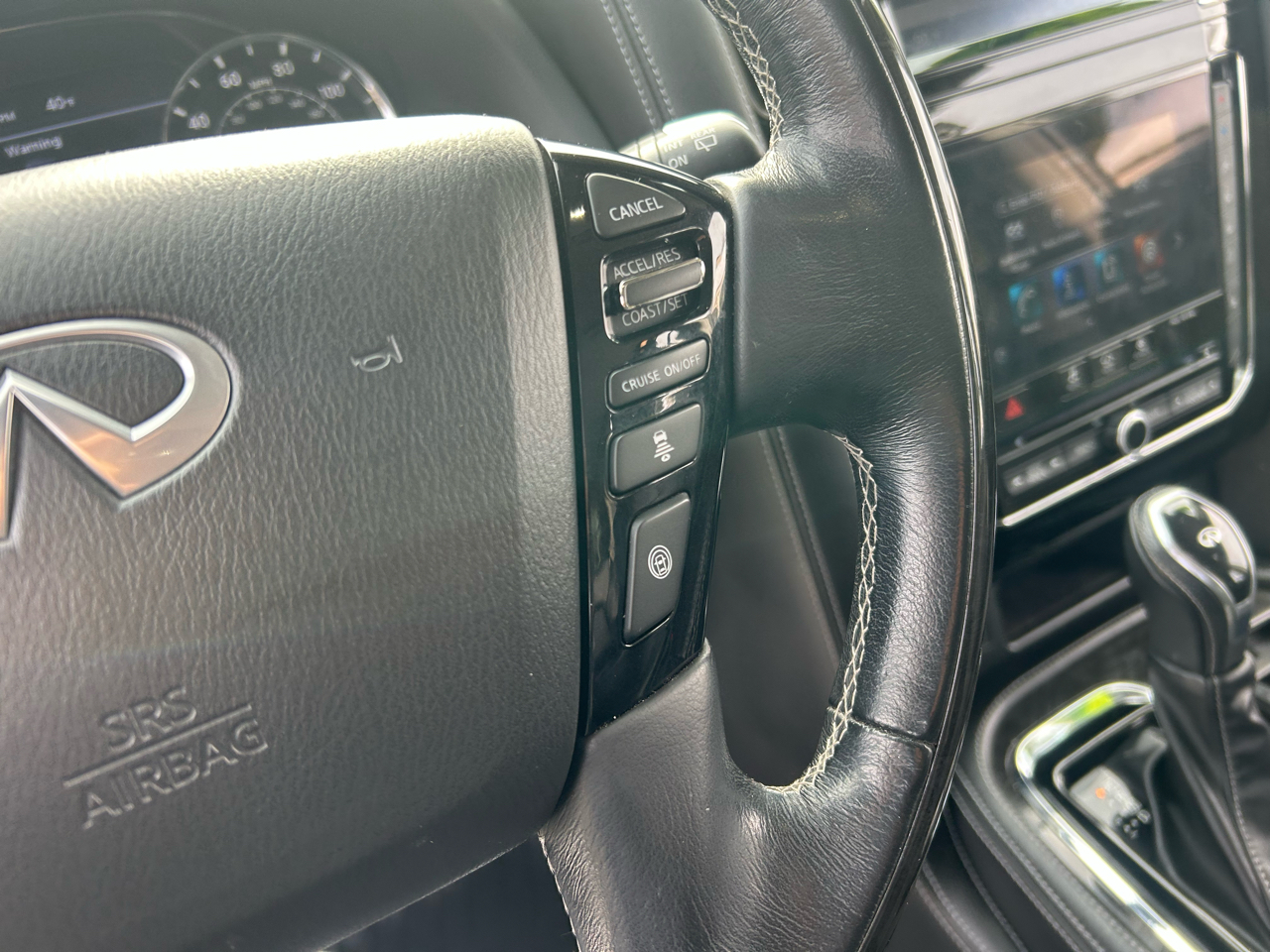 Infiniti QX80 LUXE AWD 2020