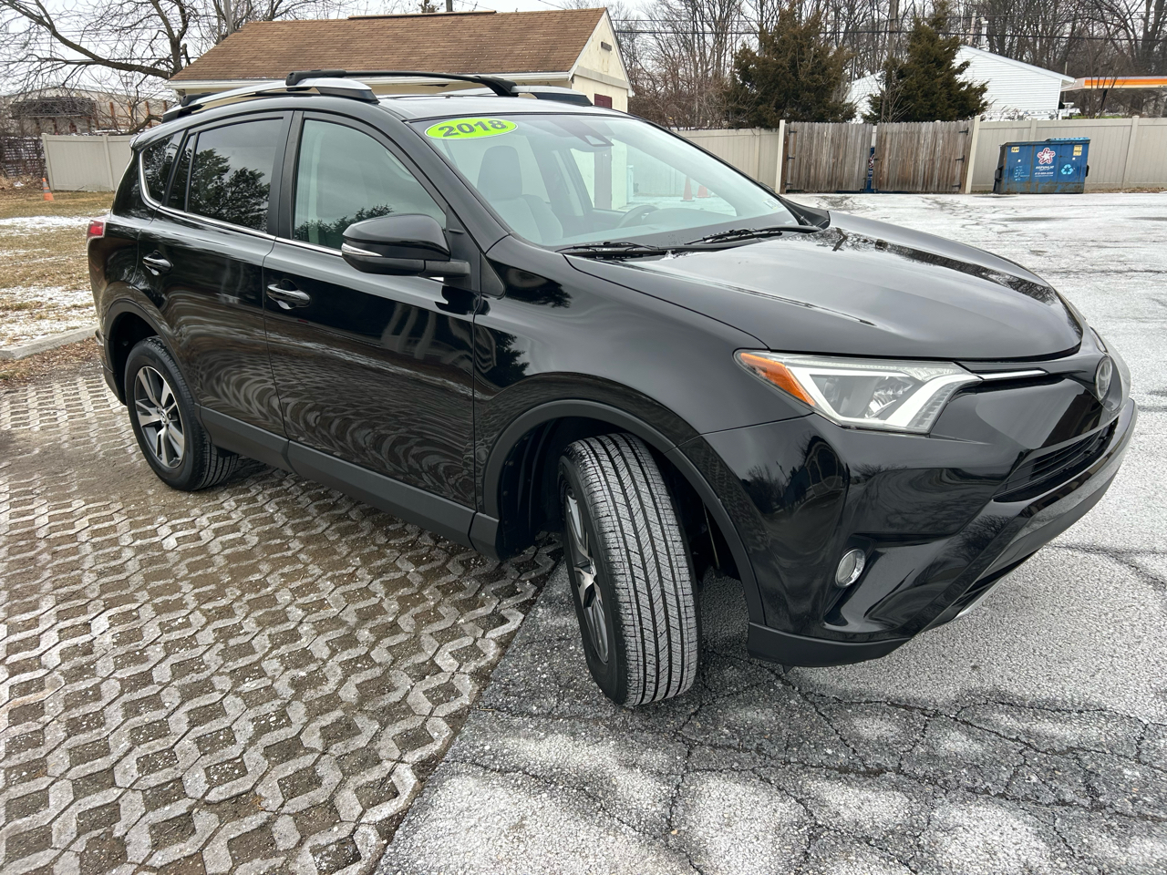Toyota RAV4 XLE AWD (Natl) 2018
