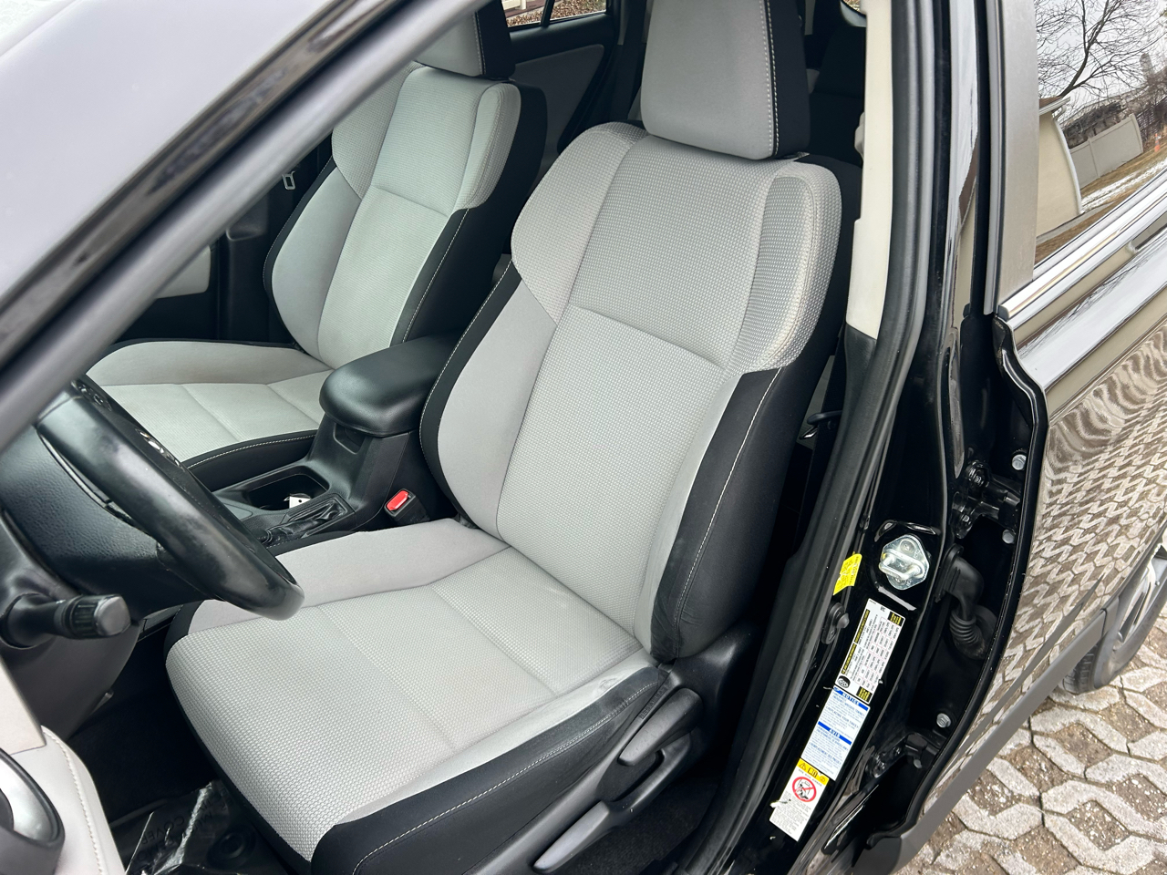 Toyota RAV4 XLE AWD (Natl) 2018