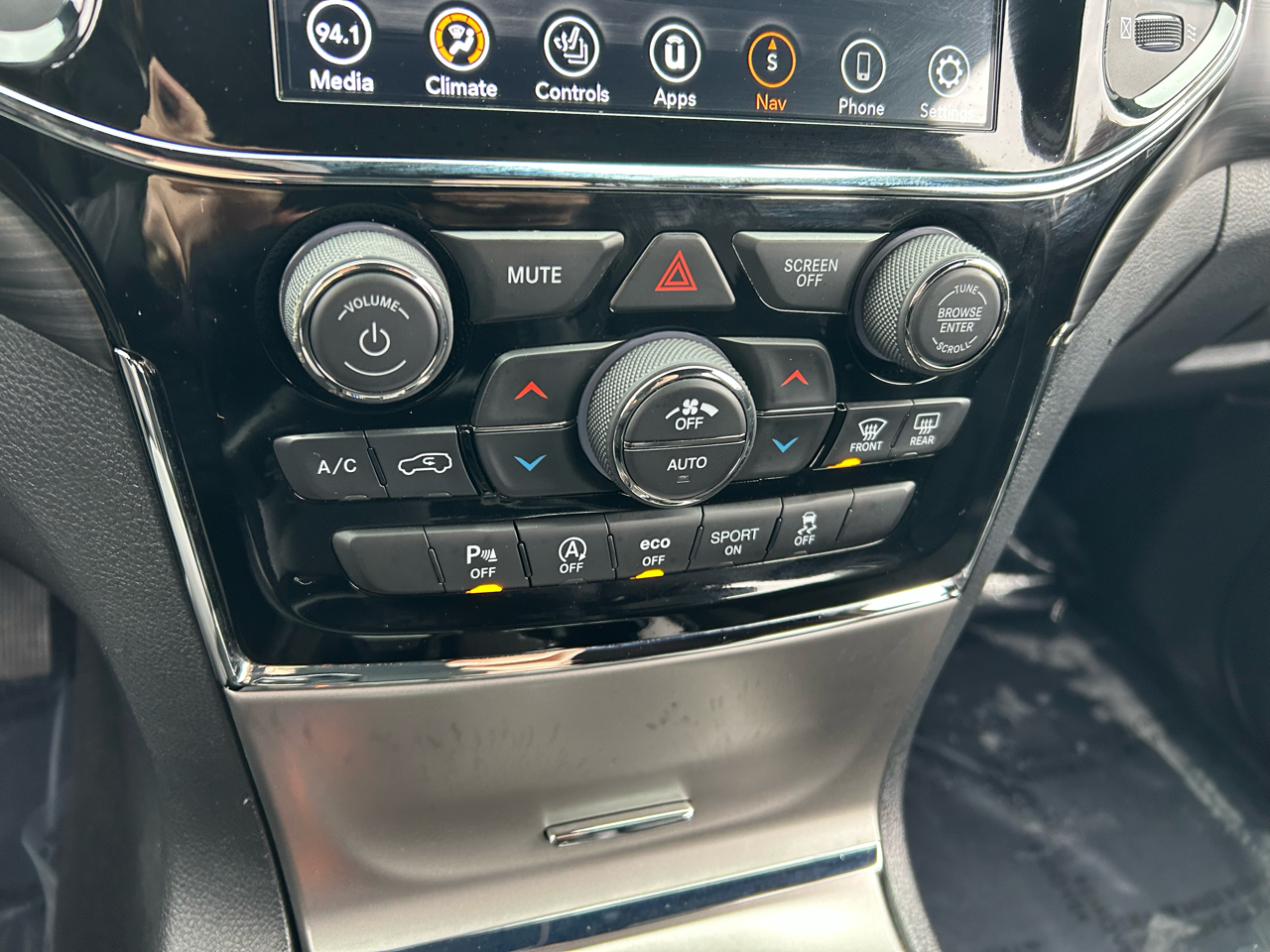 Jeep Grand Cherokee Altitude 4x4 2019